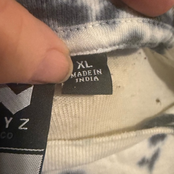 WXYZ MFO. CO Tye Dye T-SHIRT W/ Melting SKULL HEAD SZ XL - Picture 5 of 5